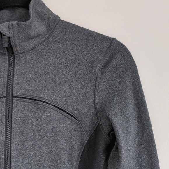 Lululemon Mesh Is More Jacket, Heathered Black, Womens Size 6 - Picture 6 of 12